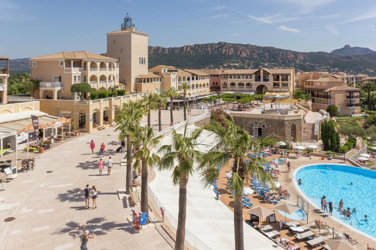 Village Cap Esterel, Piscine, Plage Saint-Raphael  Exterior photo